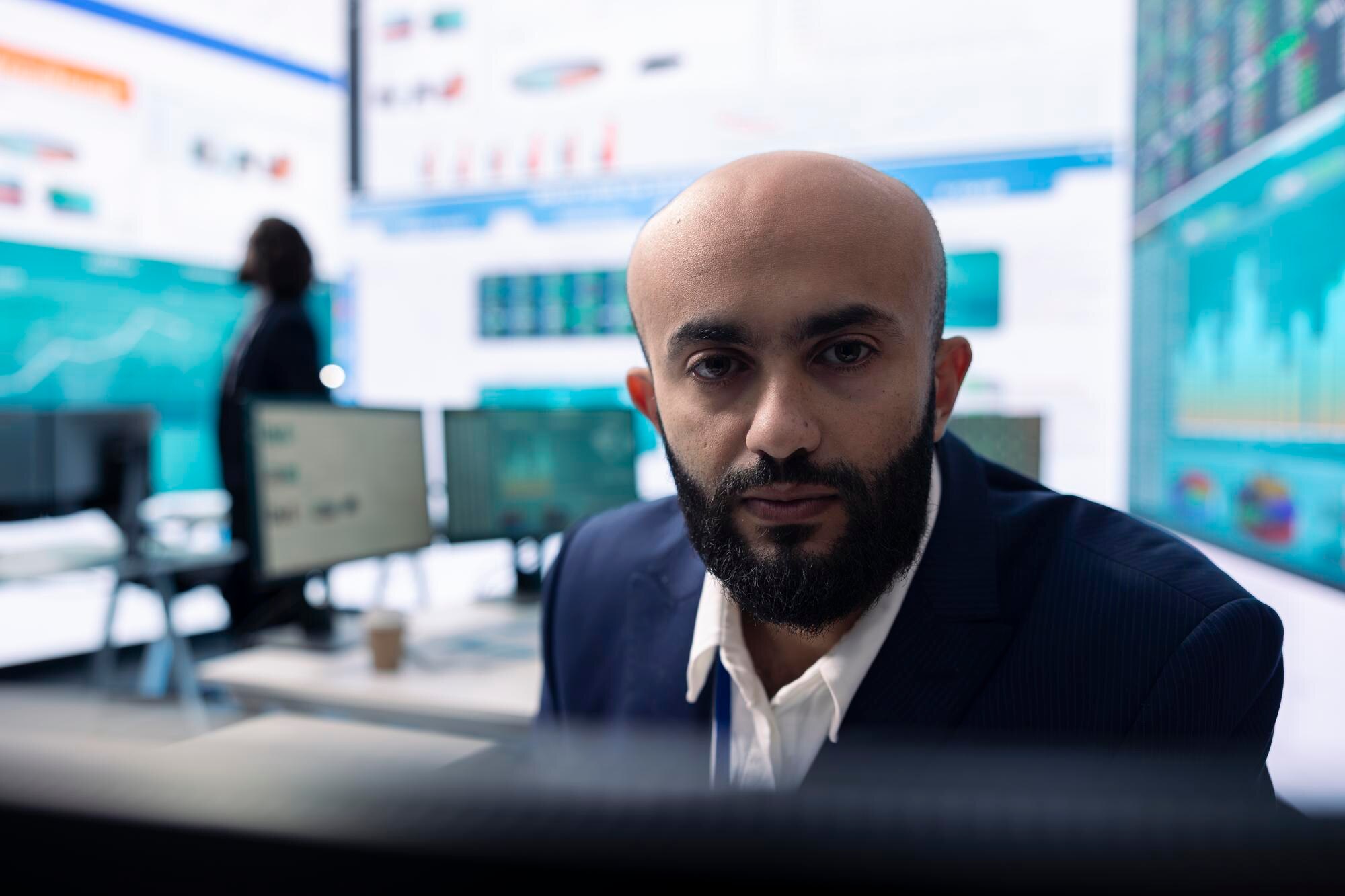 Modern ticaret ile bütünleşmiş İslami geometrik desenler, yapılandırılmış iktisadi ibadet
